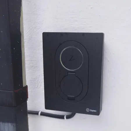 Kjellerleilighet I Fana Til Leie-med Gratis Parkering Og Mange Kollektiv Reisemuligheter