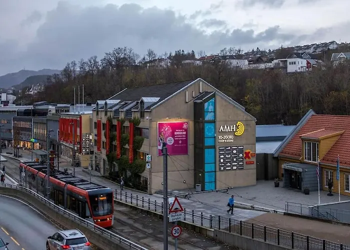 Apartament Kjellerleilighet I Fana Til Leie-med Gratis Parkering Og Mange Kollektiv Reisemuligheter *