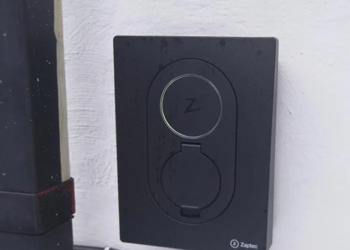 Kjellerleilighet I Fana Til Leie-med Gratis Parkering Og Mange Kollektiv Reisemuligheter