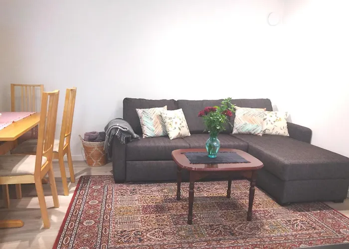 Apartman Kjellerleilighet I Fana Til Leie-med Gratis Parkering Og Mange Kollektiv Reisemuligheter